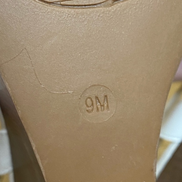 Guess signature wedges womens  size 9M - Picture 8 of 10